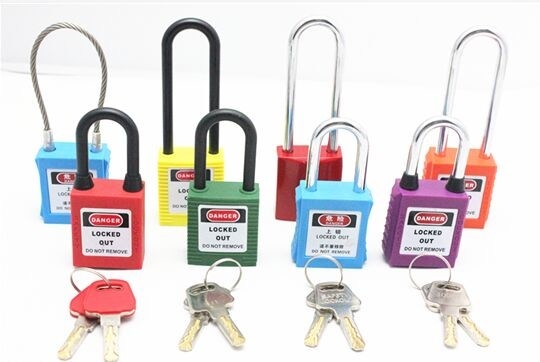 Cadeado de aço do fechamento de uma segurança de 76 milímetros com resistência de corrosão plástica do corpo do fechamento