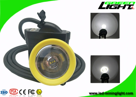 luz conduzida recarregável 7.8Ah Li - Ion Battery IP68 450mA do capacete de segurança de 216lum 10000lux