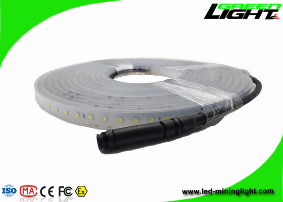 Luzes de tira flexíveis impermeáveis 6000k-6500k do diodo emissor de luz com proteção de Voltage Regulation