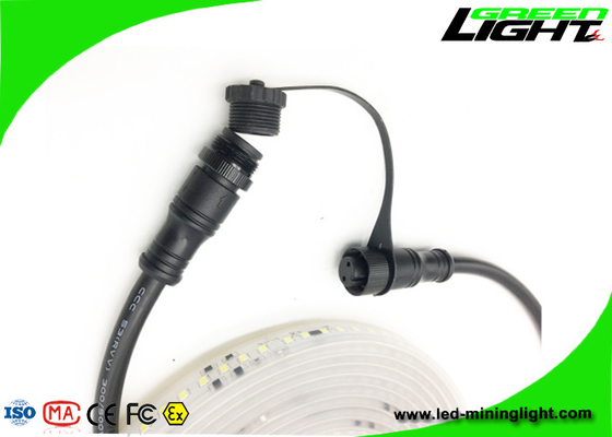 Luzes de tira flexíveis brilhantes super 5500K-6000k exterior do diodo emissor de luz de Smd 16W/M Fire Resistant