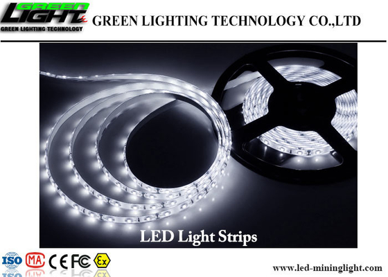 Luzes de tira flexíveis do diodo emissor de luz IP68 5M 300 diodos emissores de luz 5050 RGB Kit With Power Supply completo