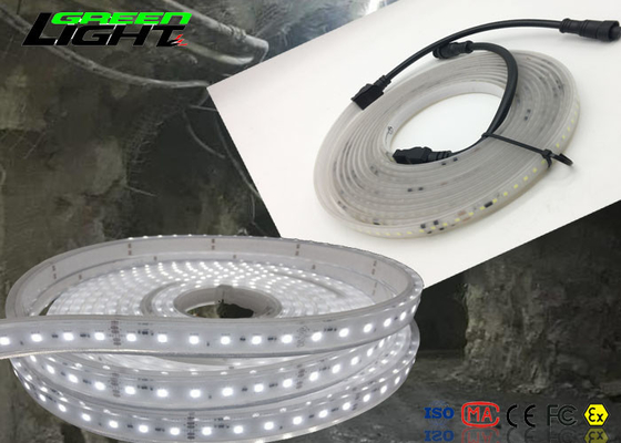 5050 luzes de tira conduzidas a pilhas flexíveis do Rgb exteriores com multi cor