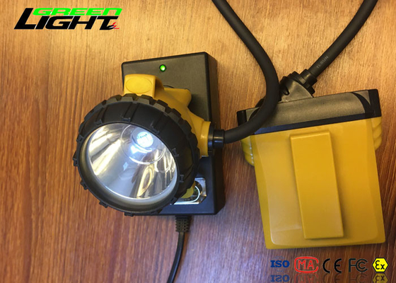 Luz conduzida recarregável impermeável do capacete de segurança Ip68, farol conduzido poder superior para correr