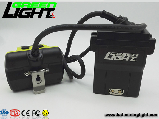 Farol recarregável impermeável 25000lux do Cree 13600mAh IP68