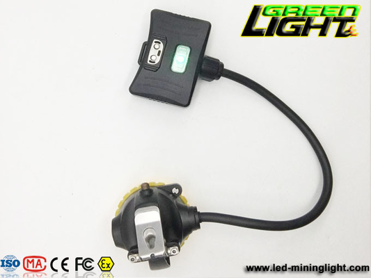 Farol recarregável semi amarrado de 15000LUX 221LUM IP68