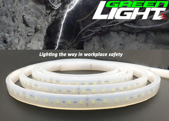 luzes de tira flexíveis anti RGB explosivo do diodo emissor de luz de 1630lum 220V 17W/M SMD2835